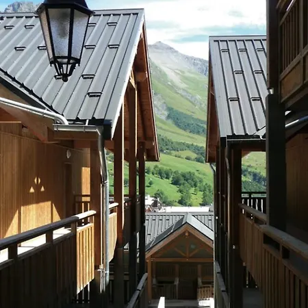 Appart hôtel Résidence Le Hameau Des Aiguilles By Popinns 3*