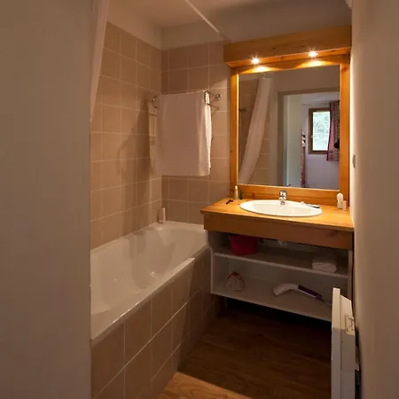 Aparthotel Le Hameau Des Aiguilles By Popinns